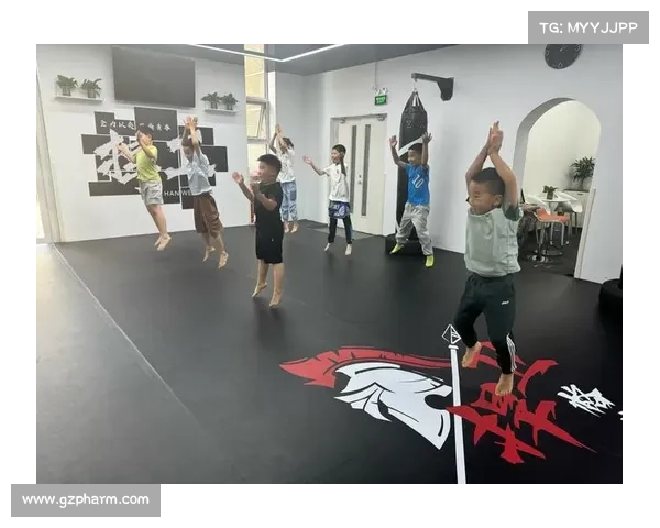 业余拳击赛事-业余拳击竞技场热血绽放青春梦想人人拼搏展风采 业余拳击赛事-业余拳击竞技场热血绽放青春梦想人人拼搏展风采